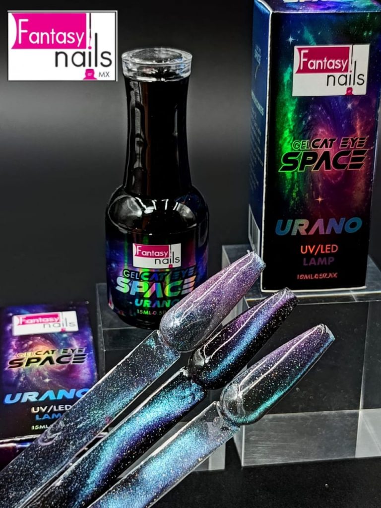 Cat Eye Space Urano Fantasy Nails