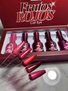 Colección Frutos Rojos Cat Eye Fantasy Nails