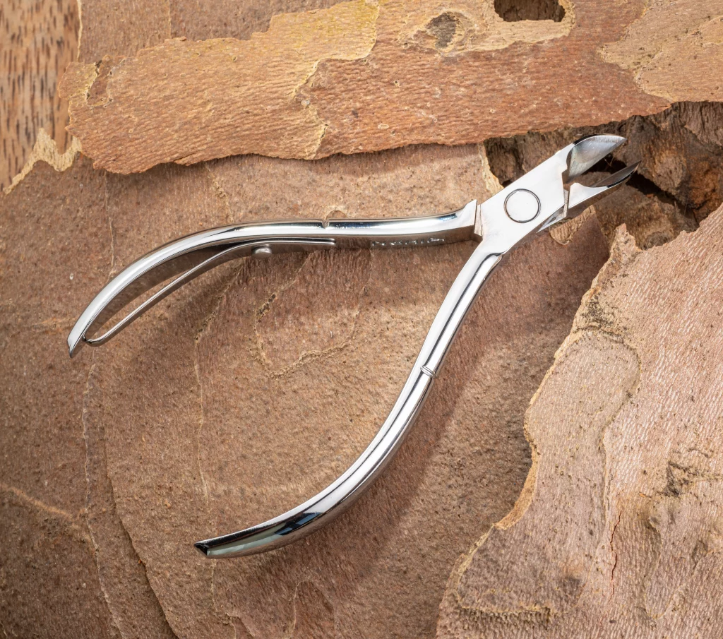 Alicate Para Uñas N.111 9 Mm Nghia